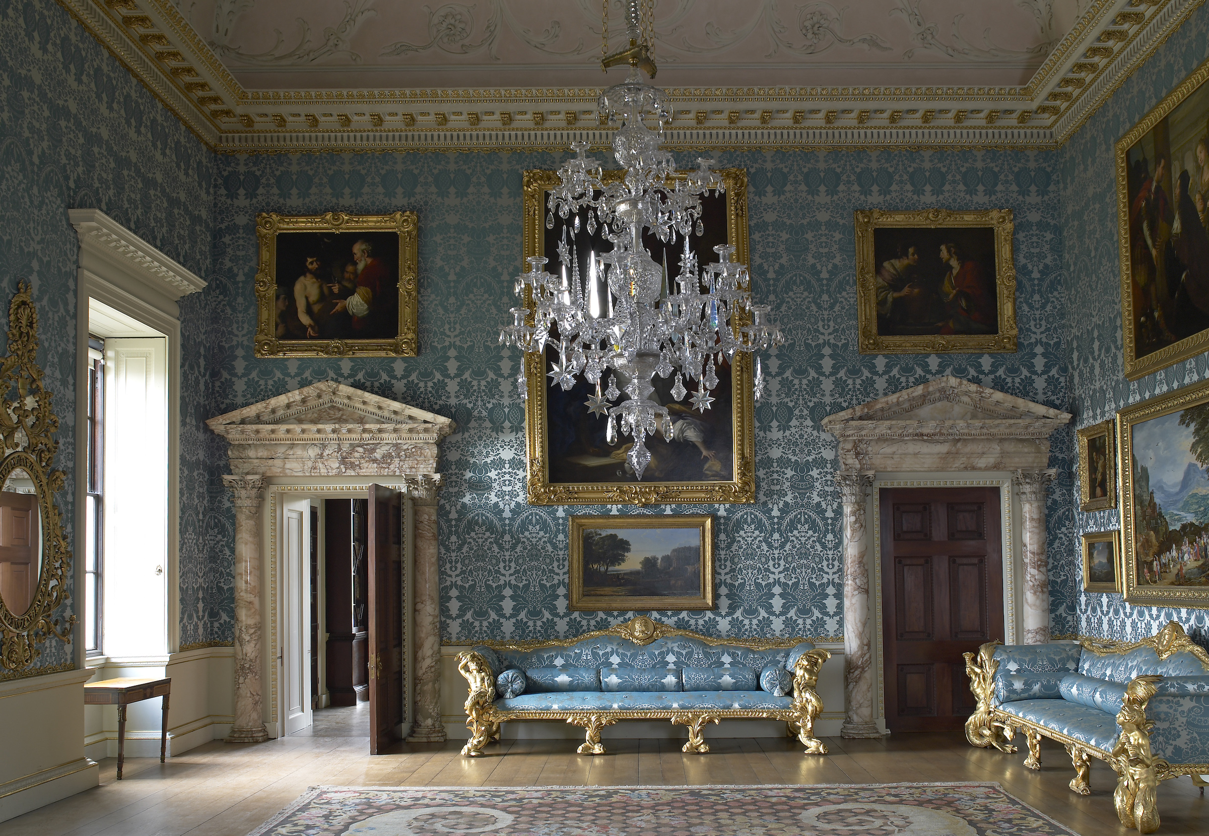 18th century victorian living room